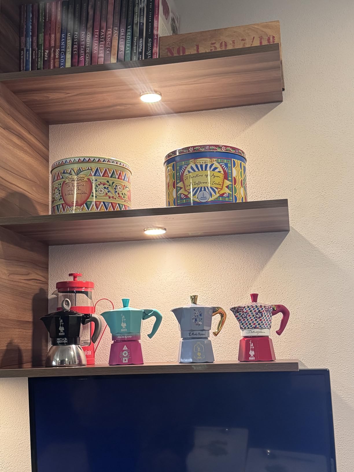 Kaffee schmeckt, Optik Hammer